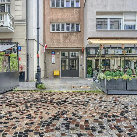 Prozna 10 Warsaw